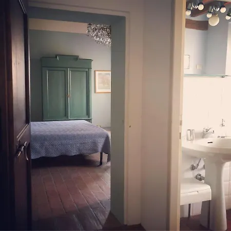 Romantic Apartment Garden Parking In Parma City Villa Podere Merlo Apartament Parma