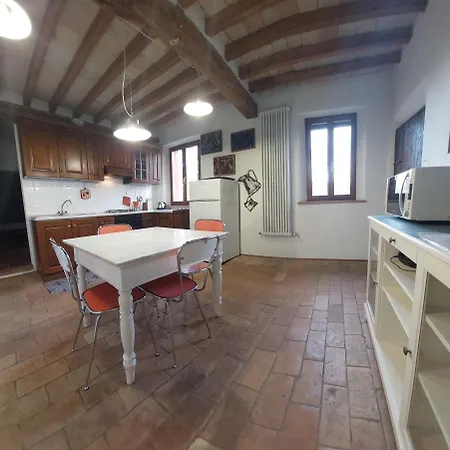 Apartment Romantic Apartment Garden Parking In Parma City Villa Podere Merlo Parma